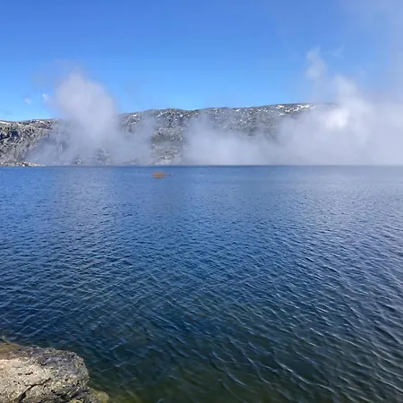 Alojamento de Acomodação e Pequeno-almoço Casa Estevas Foz do Cobrão