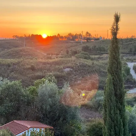 Alojamento de Acomodação e Pequeno-almoço Casa Estevas