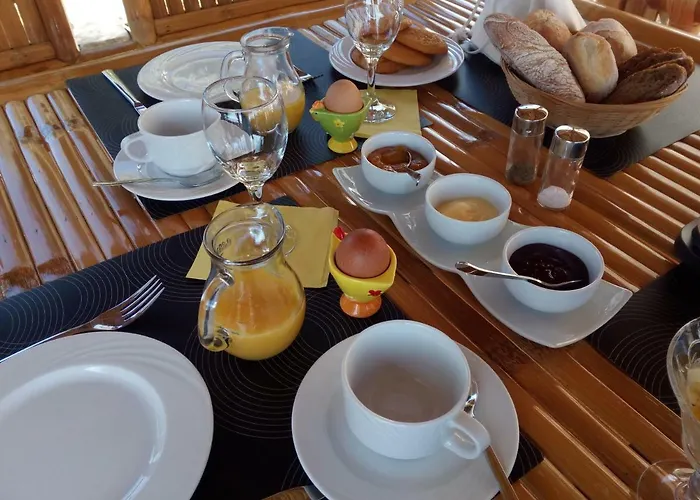 Casa Estevas 住宿加早餐酒店 Foz do Cobrão
